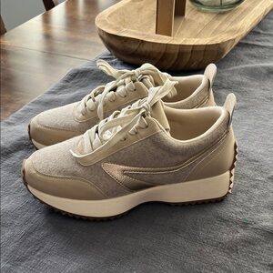 DV by Dolce Vita Beige and Cream Women's Sneakers